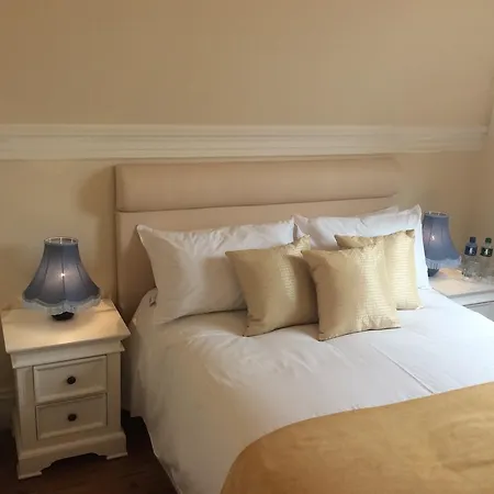 Bed & Breakfast St Columbs House Buncrana