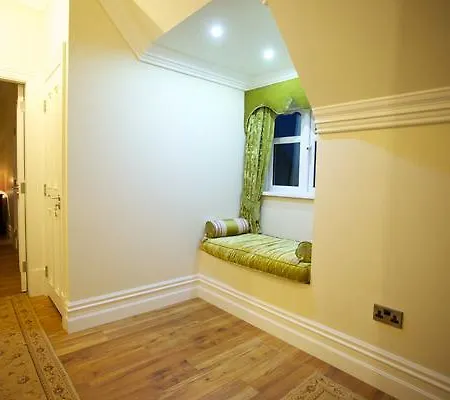 St Columbs House Bed & Breakfast