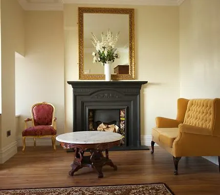 St Columbs House 5*