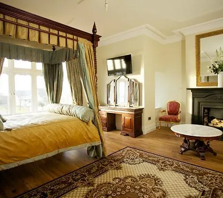 Bed & Breakfast St Columbs House Buncrana