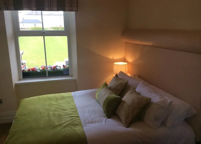 فندق مبيت وإفطار St Columbs House 5*