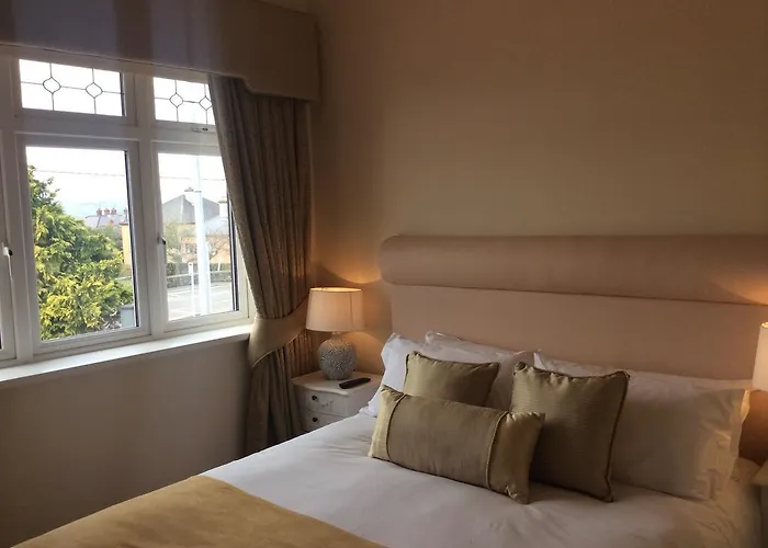 Bed and breakfast St Columbs House Buncrana