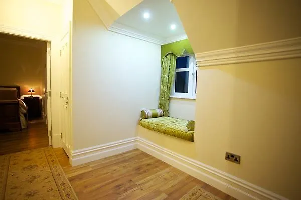 St Columbs House Bed and breakfast